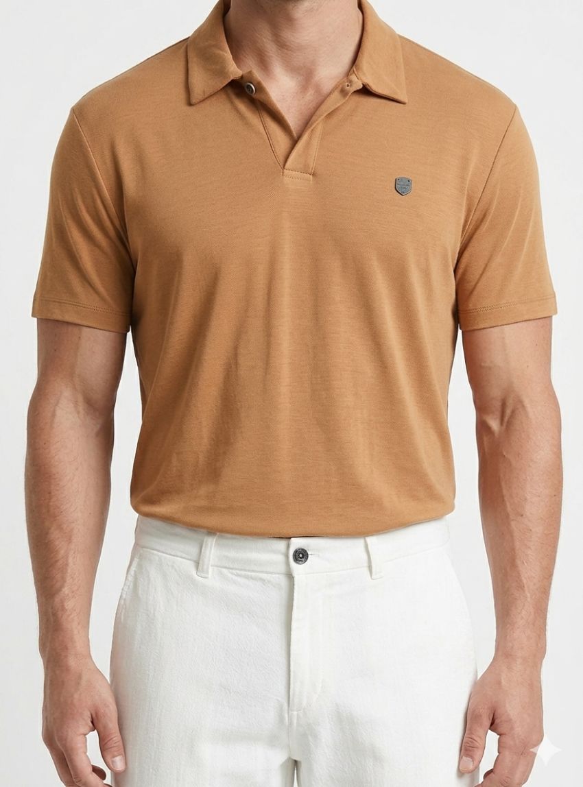 Polo modal naranja de Dark & Fish