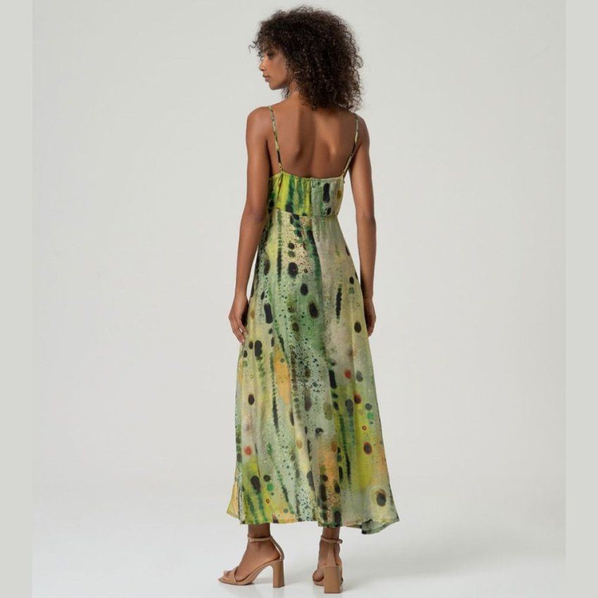 Vestido largo estampado acuarela verde de Surkana