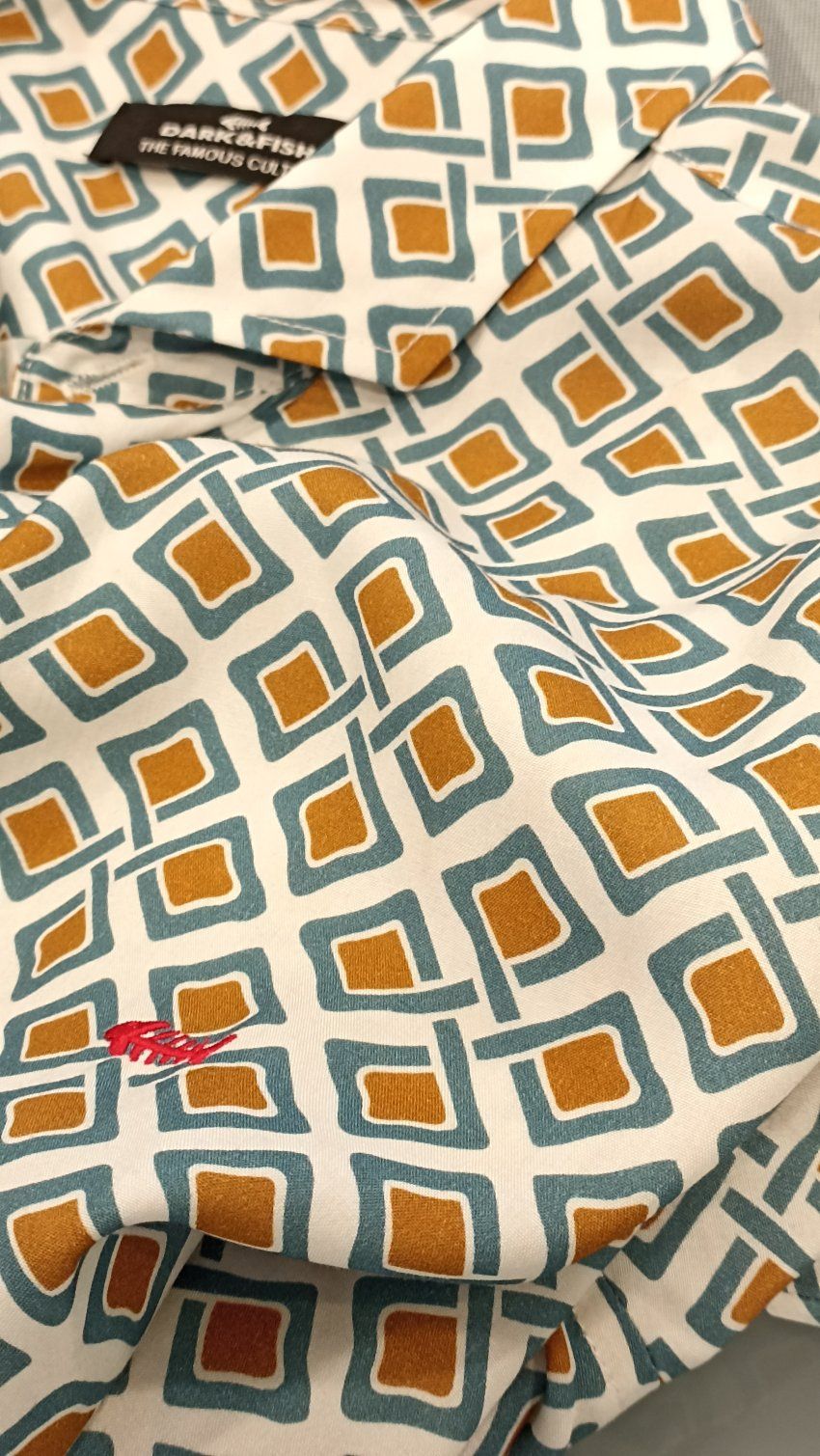 Camisa rombos deformes de Dark & Fish