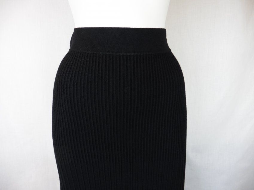 Falda de punto negra de WNT Collection