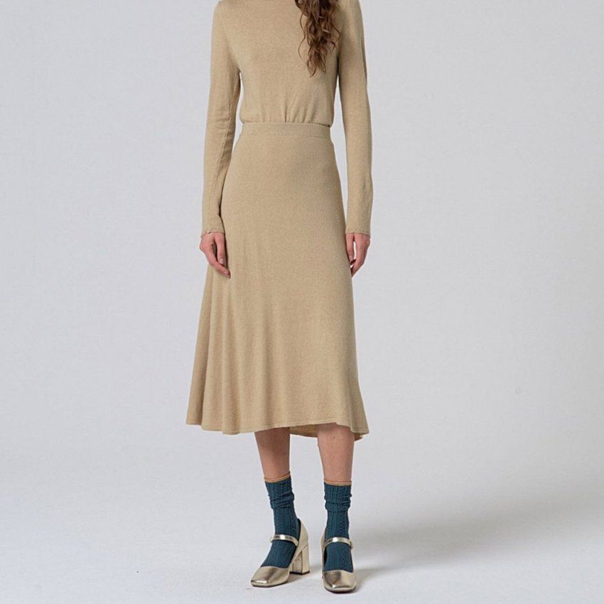 Falda de punto beige de Surkana