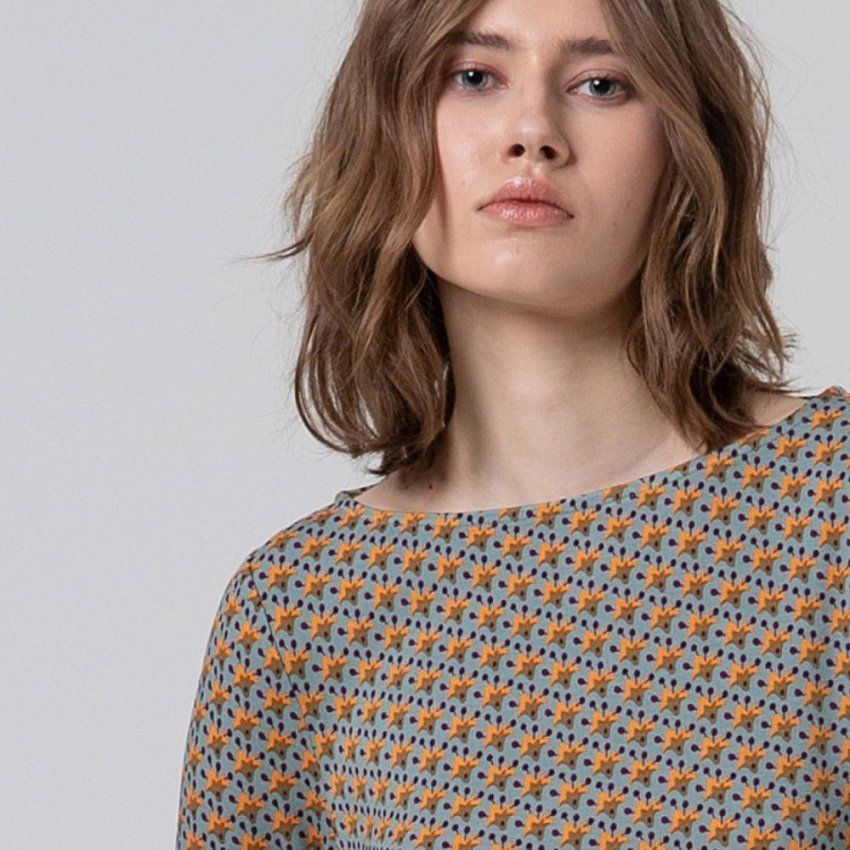 Camiseta estampado tulipanes de Surkana