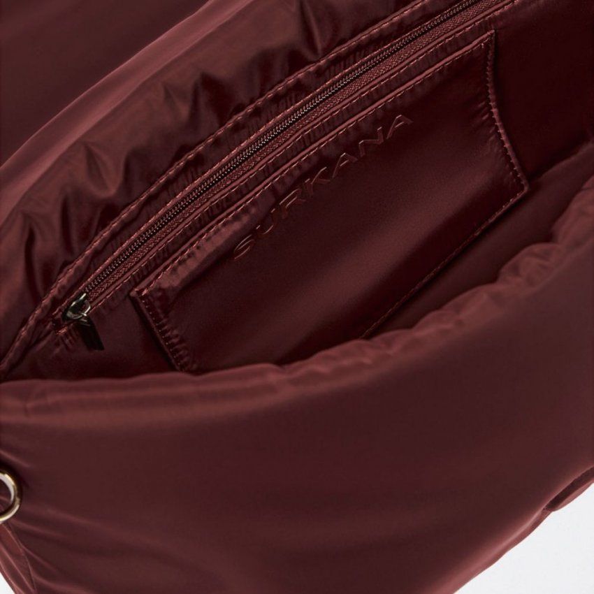 Bolso bandolera granate de Surkana