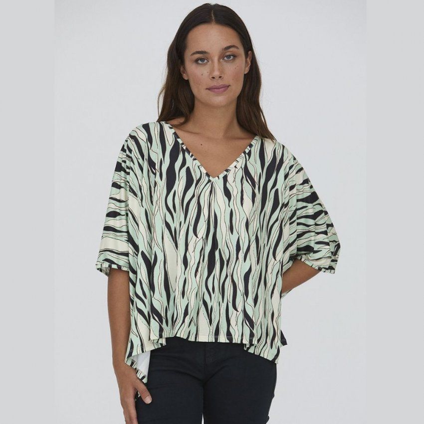 Camiseta capa de WNT Collection