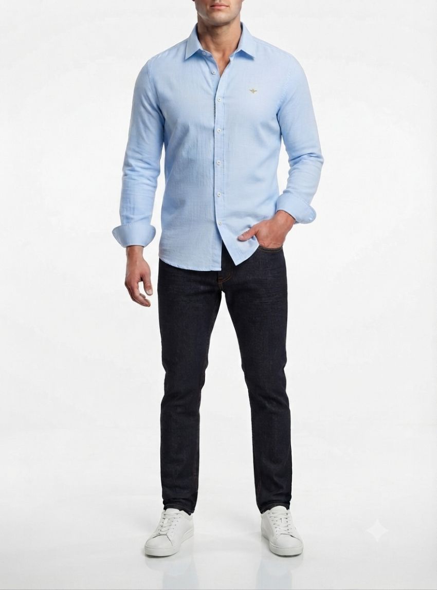 Camisa celeste mil puntos de Corsare
