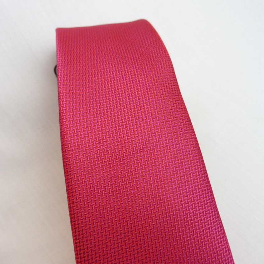 Corbata estrecha de Cencibel