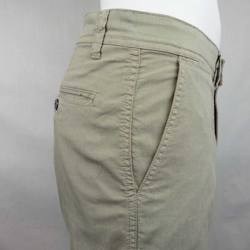 Pantalón corto micro dibujo arena de Tayron´s