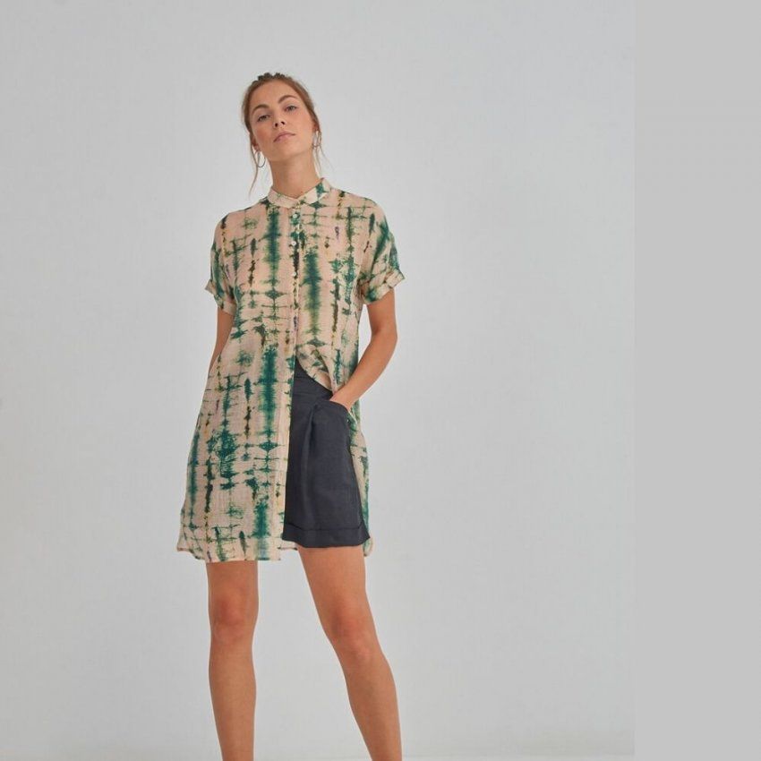 Camisa larga estampado tie dye de Surkana