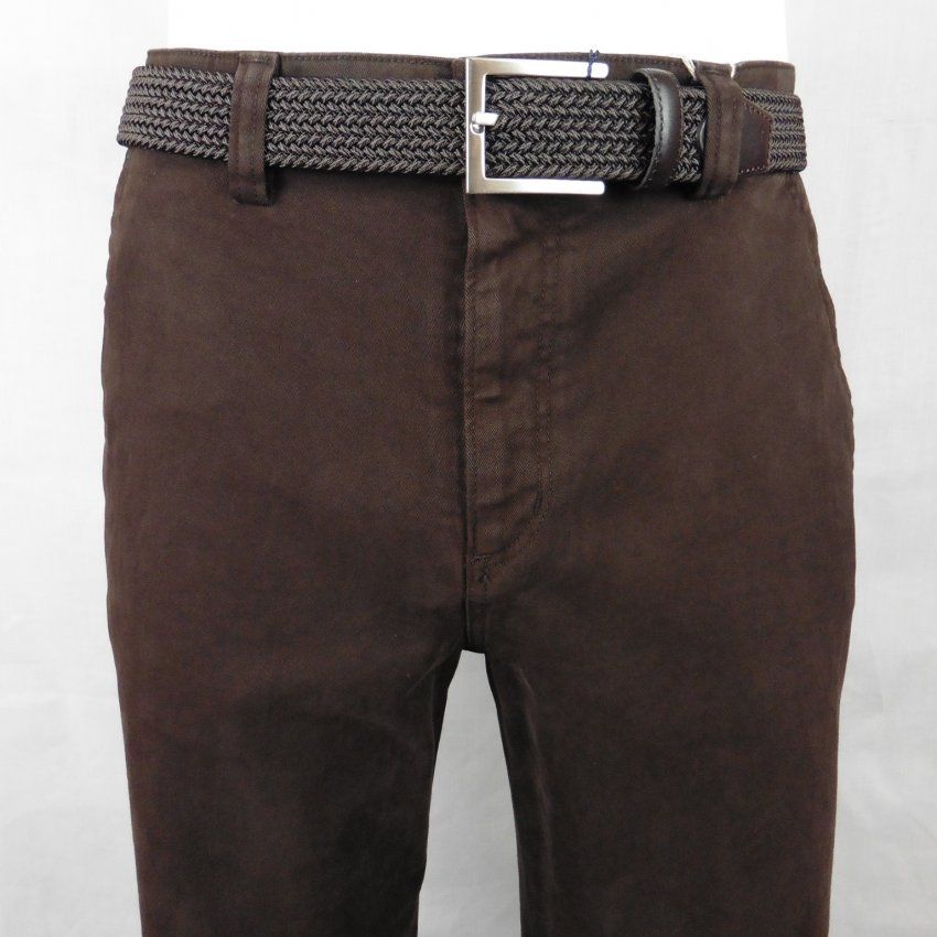 Pantalón marrón de Tayron's