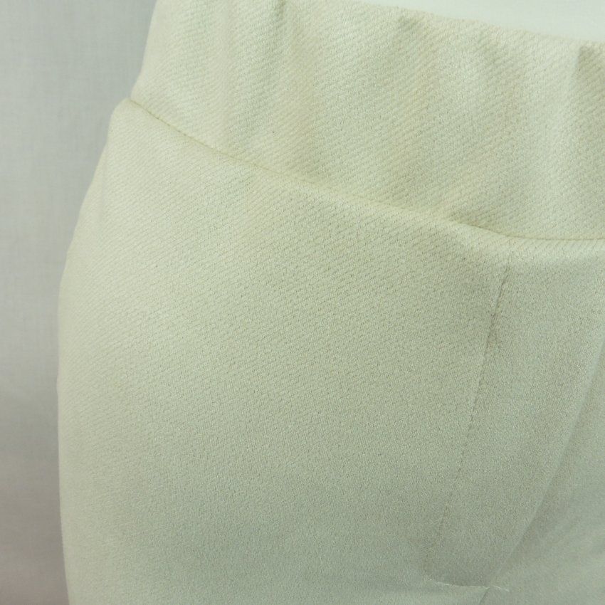 Pantalón crudo diagonal de Lourdes Castillo