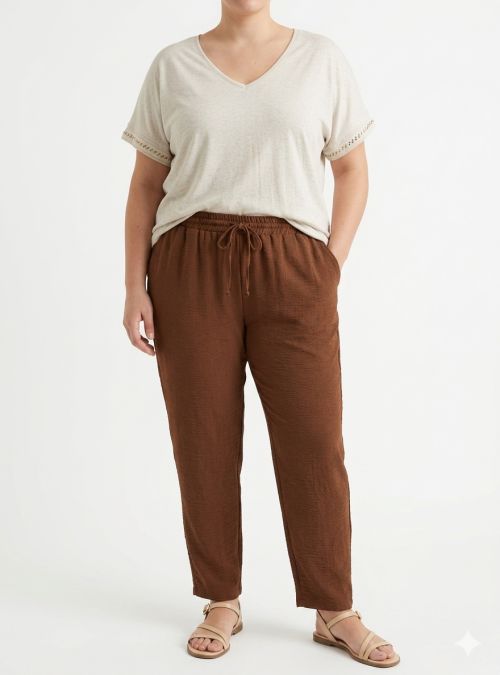 Camiseta beige con adorno de Nayat