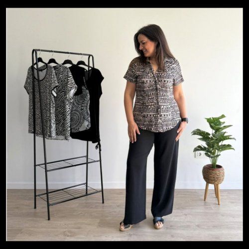 Camisa de punto estampado negro de Yemeka