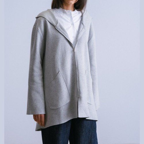 Chaqueta gris con capucha de WNT Collection