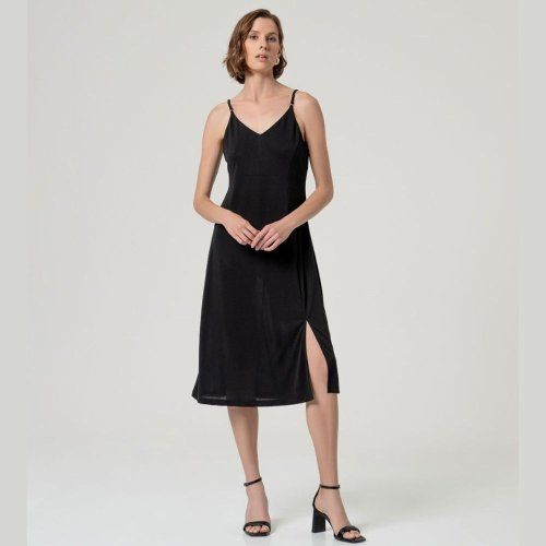 Vestido negro tirantes finos de Surkana