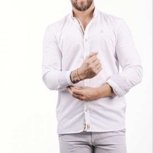 Camisa blanca con vivo camel de Yellow Skin