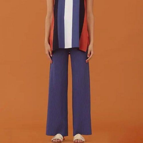Pantalón canalé de WNT Collection