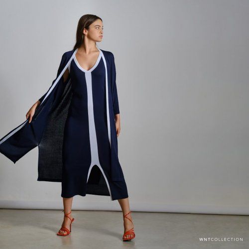 Vestido largo azul marino de punto de WNT Collection