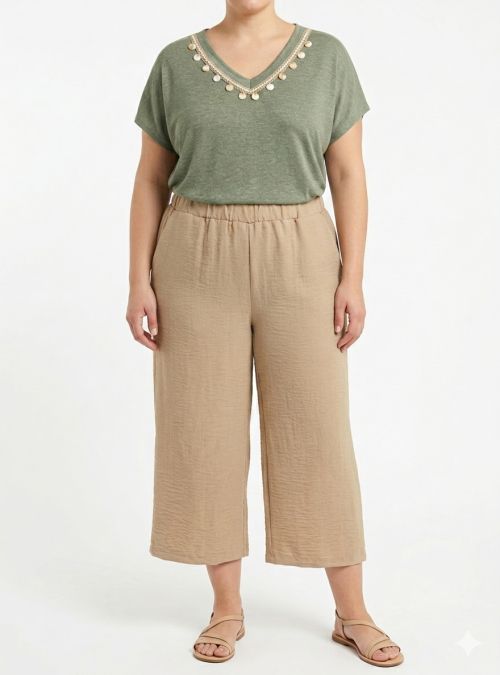 Pantalón corsario beige de Lourdes Castillo