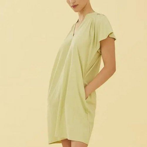 Vestido pistacho de WNT Collection