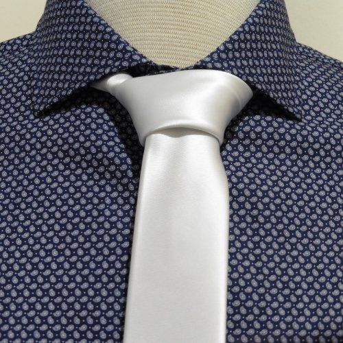Corbata blanca de Boccola