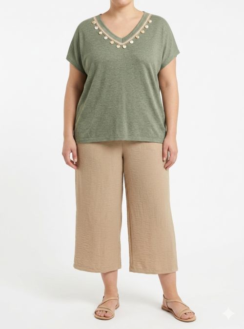 Camiseta verde con adorno de Nayat