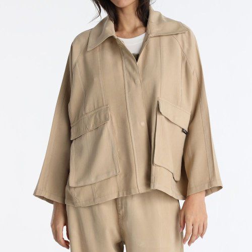 Chaqueta beige de Lois