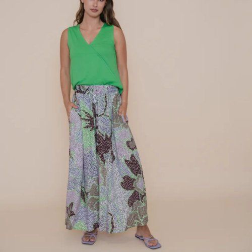 Pantalón ancho estampado de WNT Collection