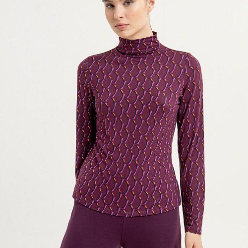 Camiseta berenjena estampado de Surkana