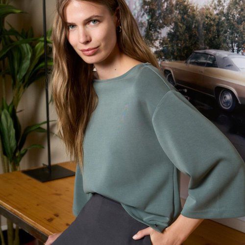 Camiseta modal verde de Surkana