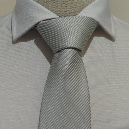 Corbata gris perla de Boccola
