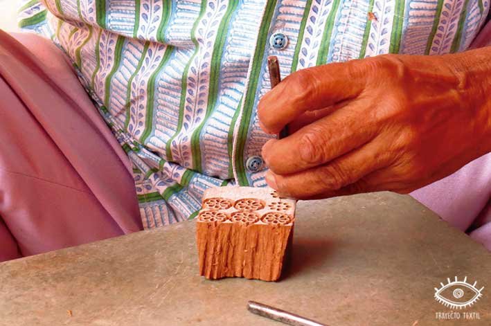 caldo de sello a mano El Tejido Estampado Y Su Historia